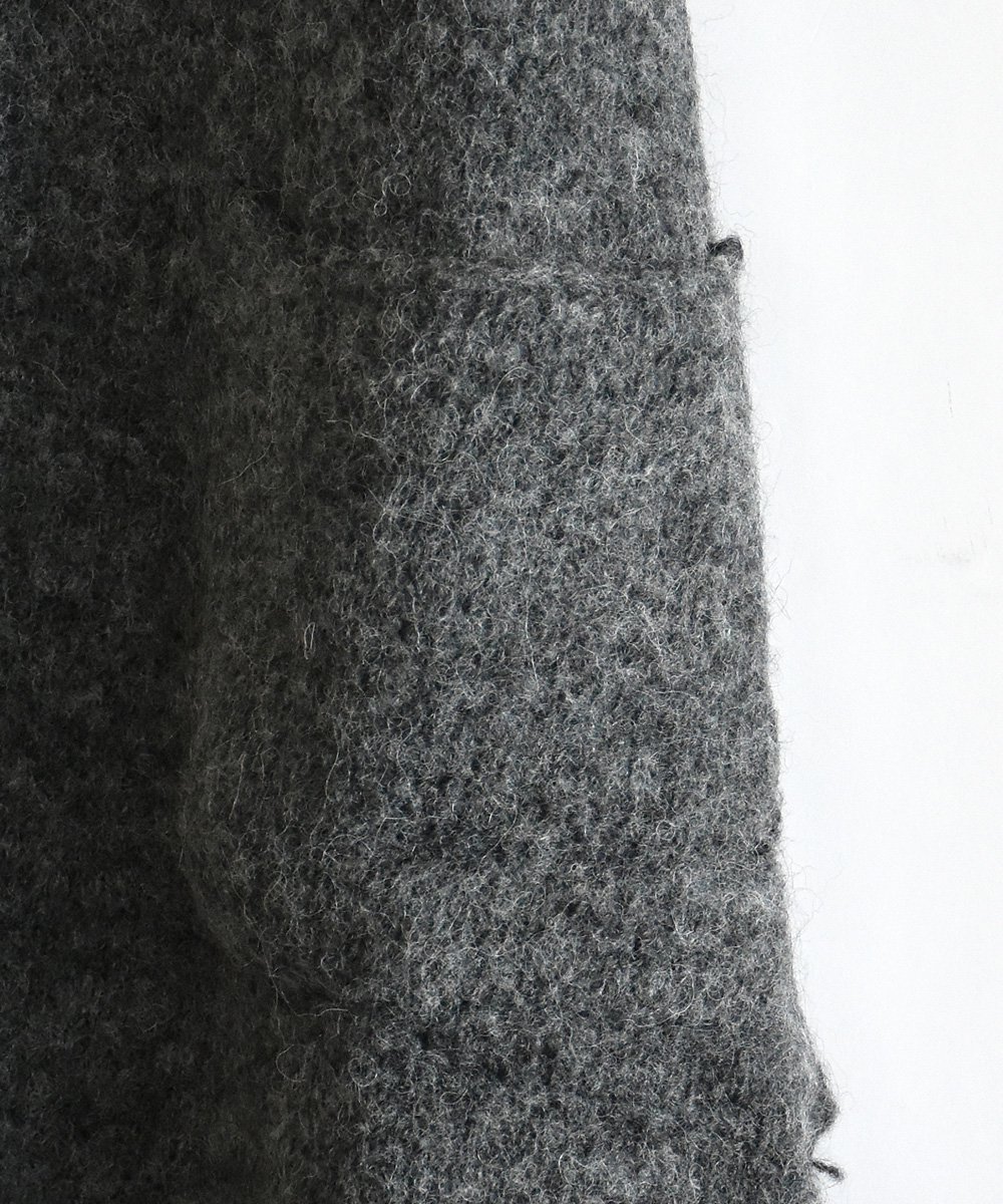 Aerial Alpaca Wool ジレワンピース（ダークグレー）<img class='new_mark_img2' src='https://img.shop-pro.jp/img/new/icons1.gif' style='border:none;display:inline;margin:0px;padding:0px;width:auto;' />