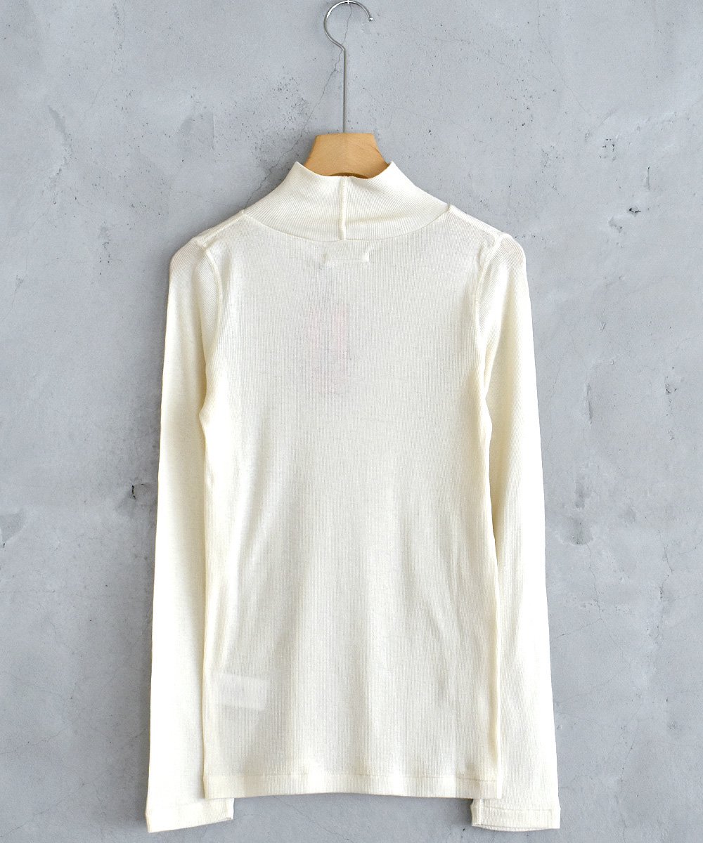 WANDERUNG / Cotton Cashmere RIB high neckʥ<img class='new_mark_img2' src='https://img.shop-pro.jp/img/new/icons1.gif' style='border:none;display:inline;margin:0px;padding:0px;width:auto;' />