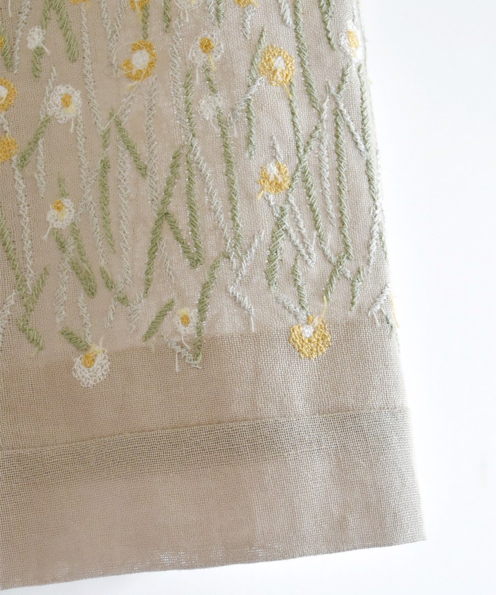 Embroidery Pants BEIGE<img class='new_mark_img2' src='https://img.shop-pro.jp/img/new/icons1.gif' style='border:none;display:inline;margin:0px;padding:0px;width:auto;' />
