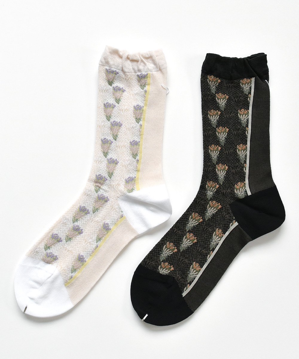 CUCTUS FLOWERS SOCKS<img class='new_mark_img2' src='https://img.shop-pro.jp/img/new/icons1.gif' style='border:none;display:inline;margin:0px;padding:0px;width:auto;' />