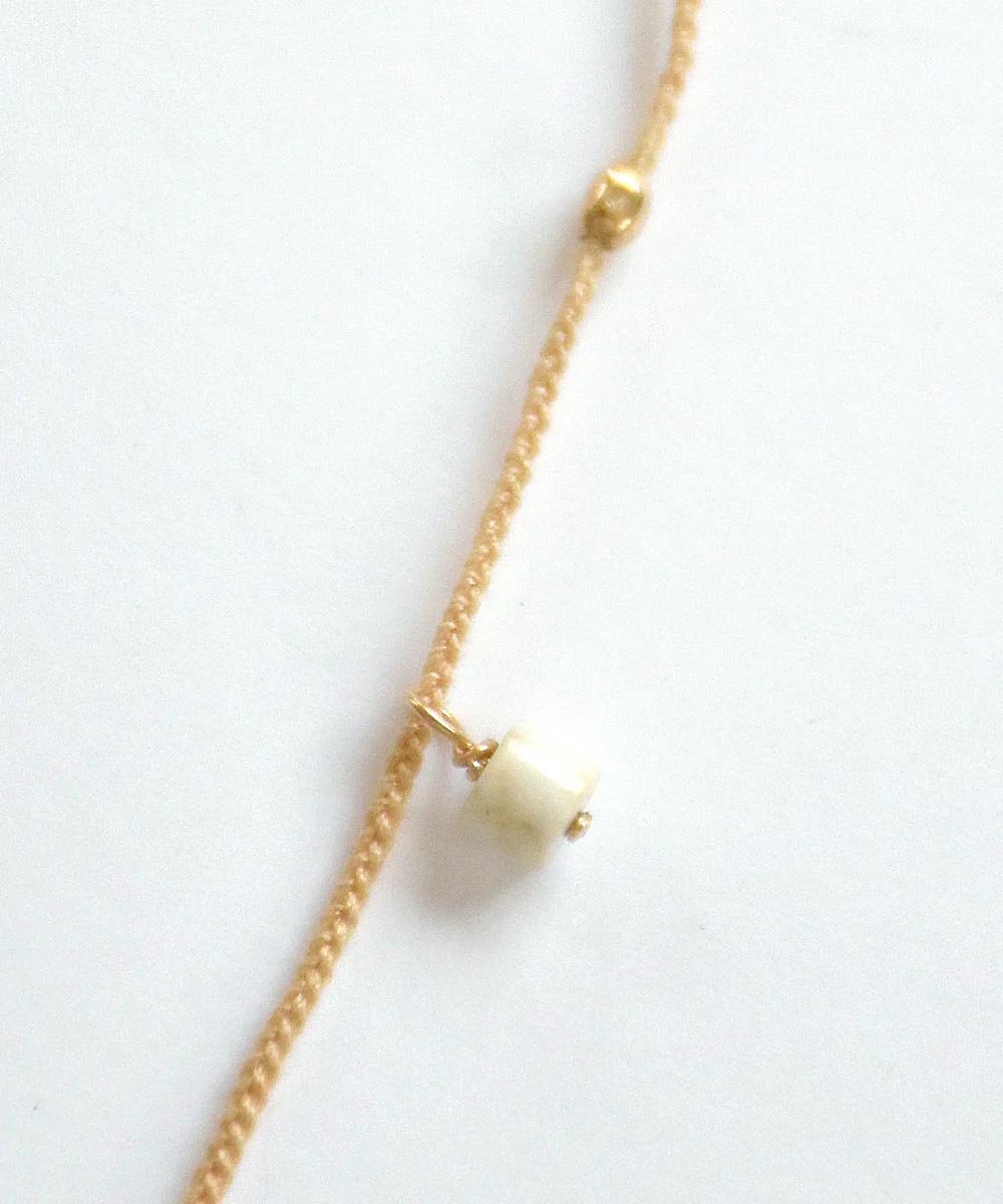 'DAILY' BRACELETBEIGE<img class='new_mark_img2' src='https://img.shop-pro.jp/img/new/icons52.gif' style='border:none;display:inline;margin:0px;padding:0px;width:auto;' />