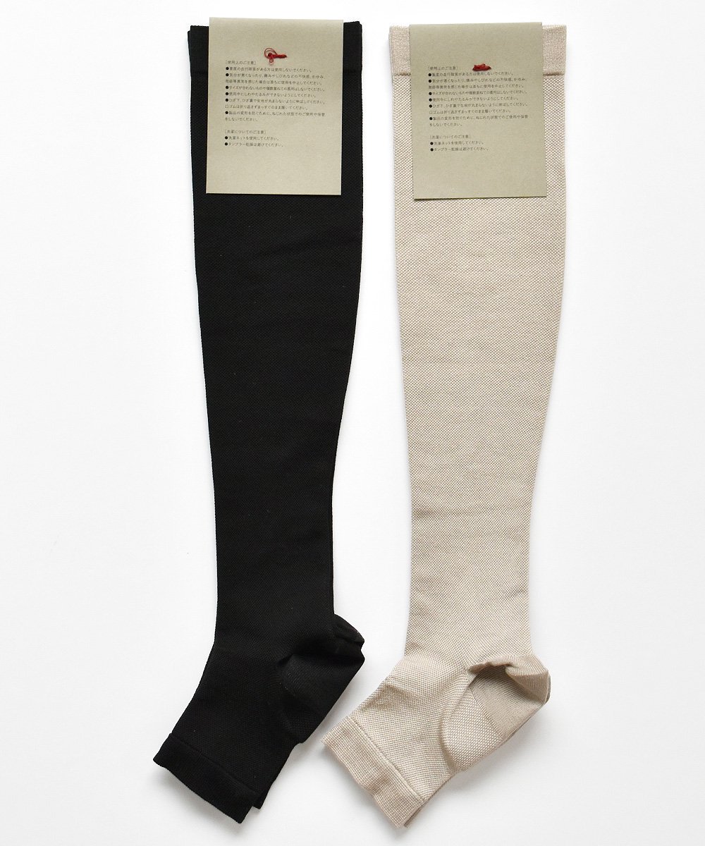 <img class='new_mark_img1' src='https://img.shop-pro.jp/img/new/icons1.gif' style='border:none;display:inline;margin:0px;padding:0px;width:auto;' />MARCOMONDE - Treat me right - / silk compression socksʥ١塢֥å