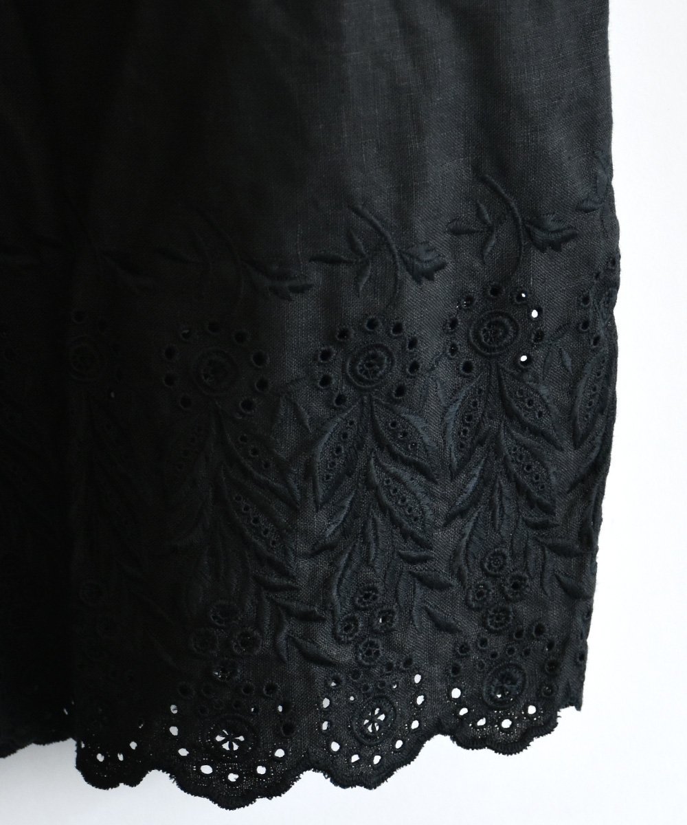 ANTIQUE SCALLOPED LACE SALOPETTEBLACK<img class='new_mark_img2' src='https://img.shop-pro.jp/img/new/icons1.gif' style='border:none;display:inline;margin:0px;padding:0px;width:auto;' />