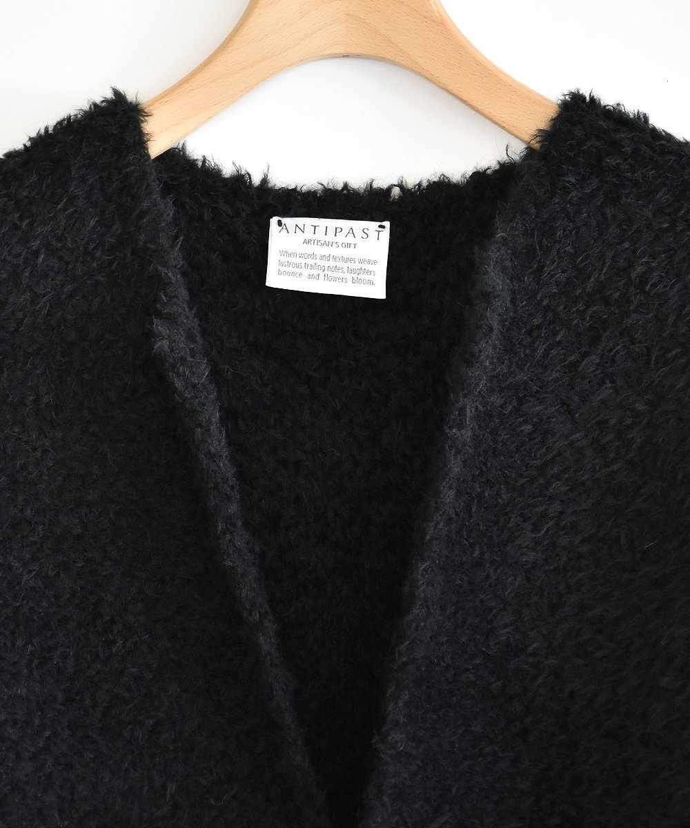 Alpaca Shaggy Knit VestBLACK<img class='new_mark_img2' src='https://img.shop-pro.jp/img/new/icons1.gif' style='border:none;display:inline;margin:0px;padding:0px;width:auto;' />