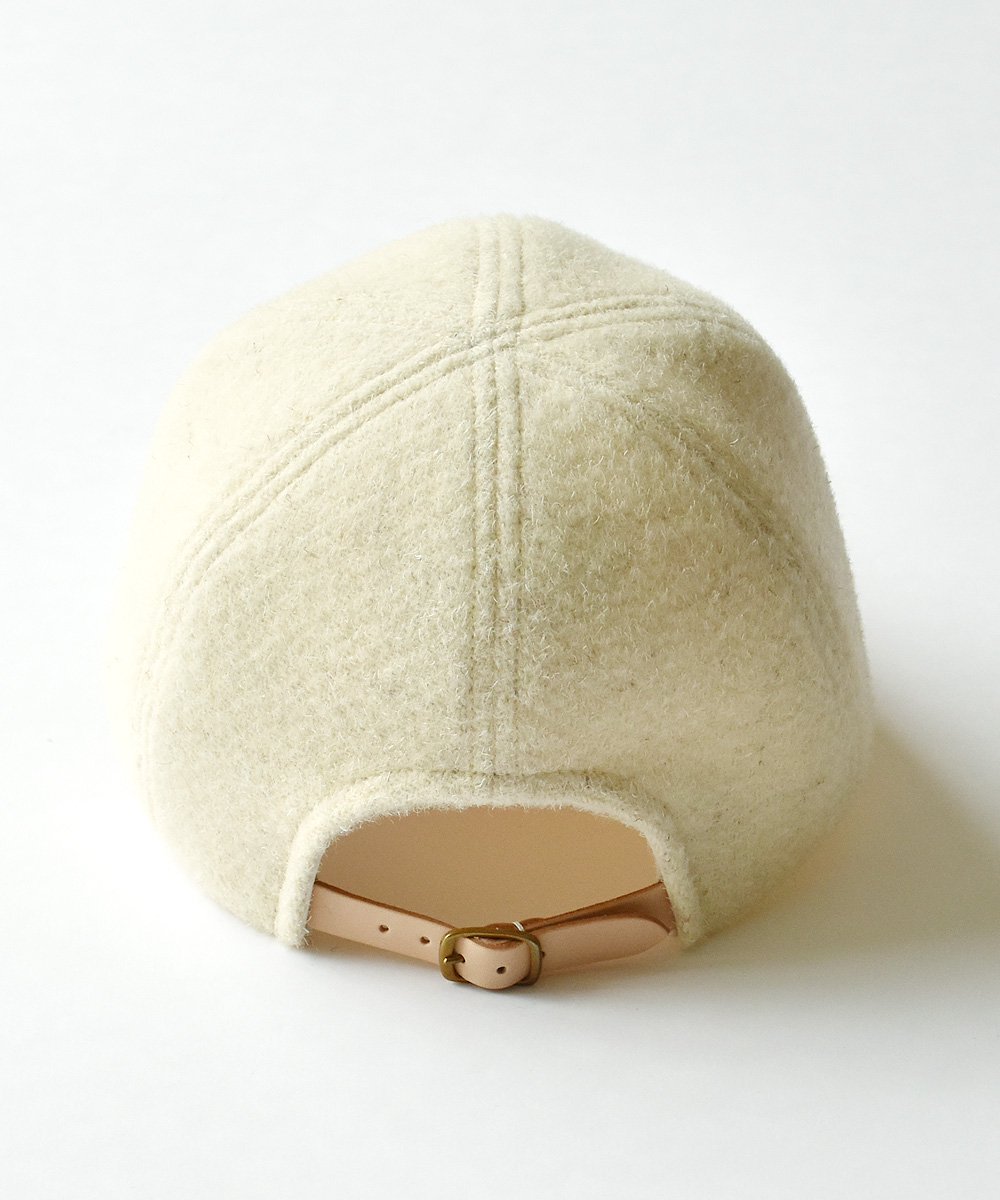 cap - welsh woolwhite<img class='new_mark_img2' src='https://img.shop-pro.jp/img/new/icons52.gif' style='border:none;display:inline;margin:0px;padding:0px;width:auto;' />