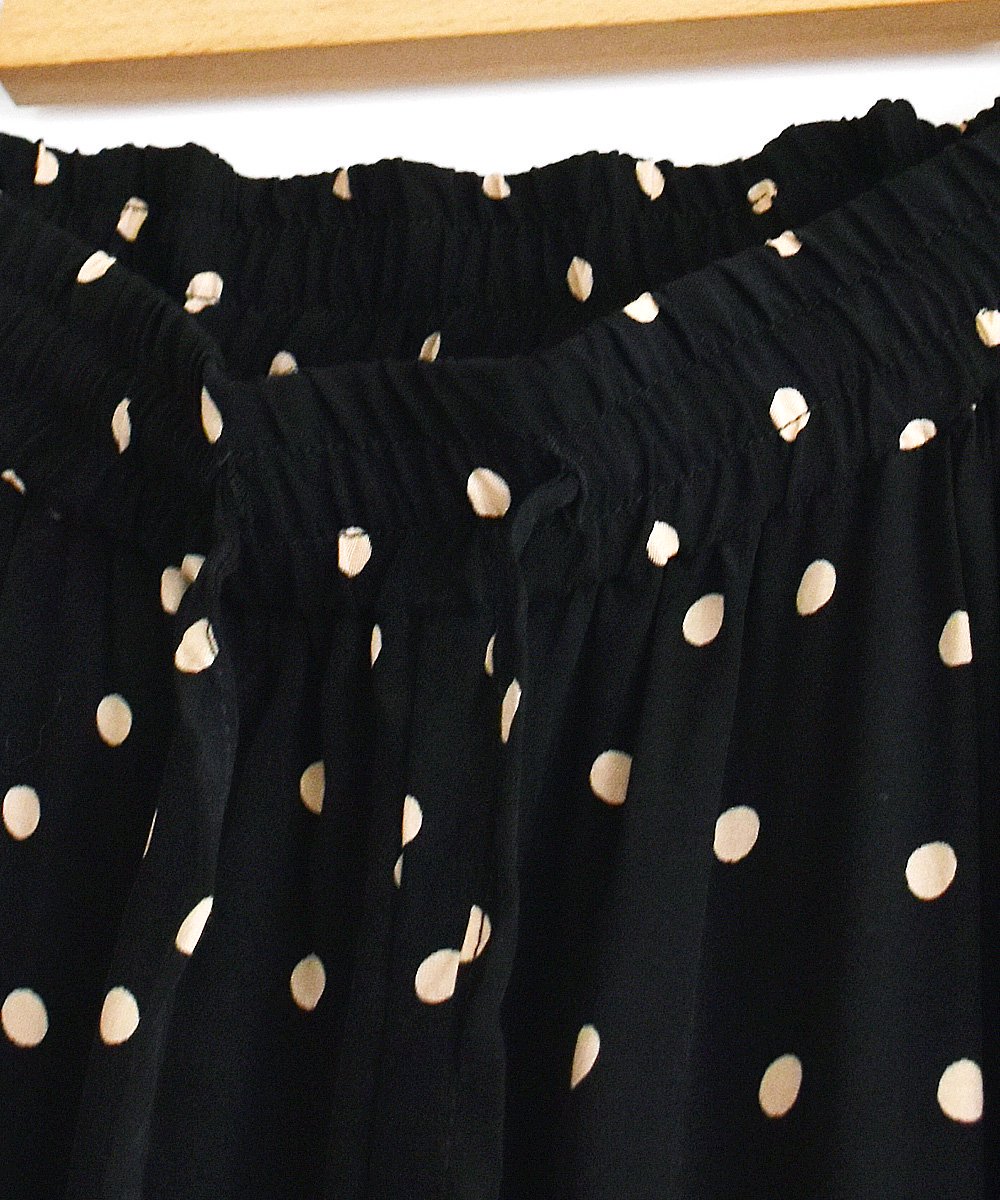 ROBE de PEAU / DOT WIDE PANTSBLACK<img class='new_mark_img2' src='https://img.shop-pro.jp/img/new/icons1.gif' style='border:none;display:inline;margin:0px;padding:0px;width:auto;' />