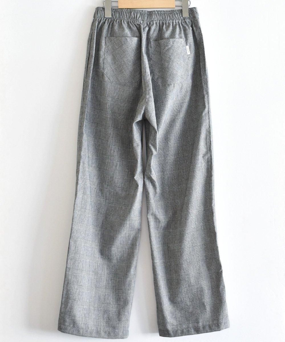 Yarmo THE UNIFORM / GALLE TROUSERS Check PantsGrey<img class='new_mark_img2' src='https://img.shop-pro.jp/img/new/icons1.gif' style='border:none;display:inline;margin:0px;padding:0px;width:auto;' />