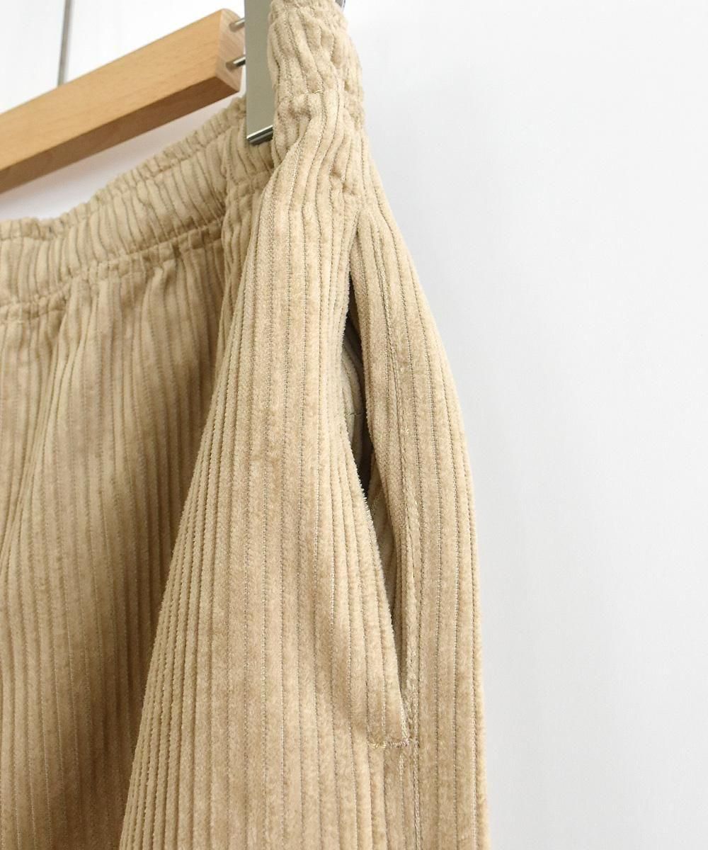 YARMO THE UNIFORM / Galley Trousers CorduroyBeige<img class='new_mark_img2' src='https://img.shop-pro.jp/img/new/icons1.gif' style='border:none;display:inline;margin:0px;padding:0px;width:auto;' />