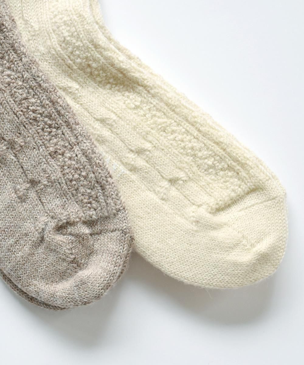 CABLE SOCKSBEIGEIVORY<img class='new_mark_img2' src='https://img.shop-pro.jp/img/new/icons1.gif' style='border:none;display:inline;margin:0px;padding:0px;width:auto;' />