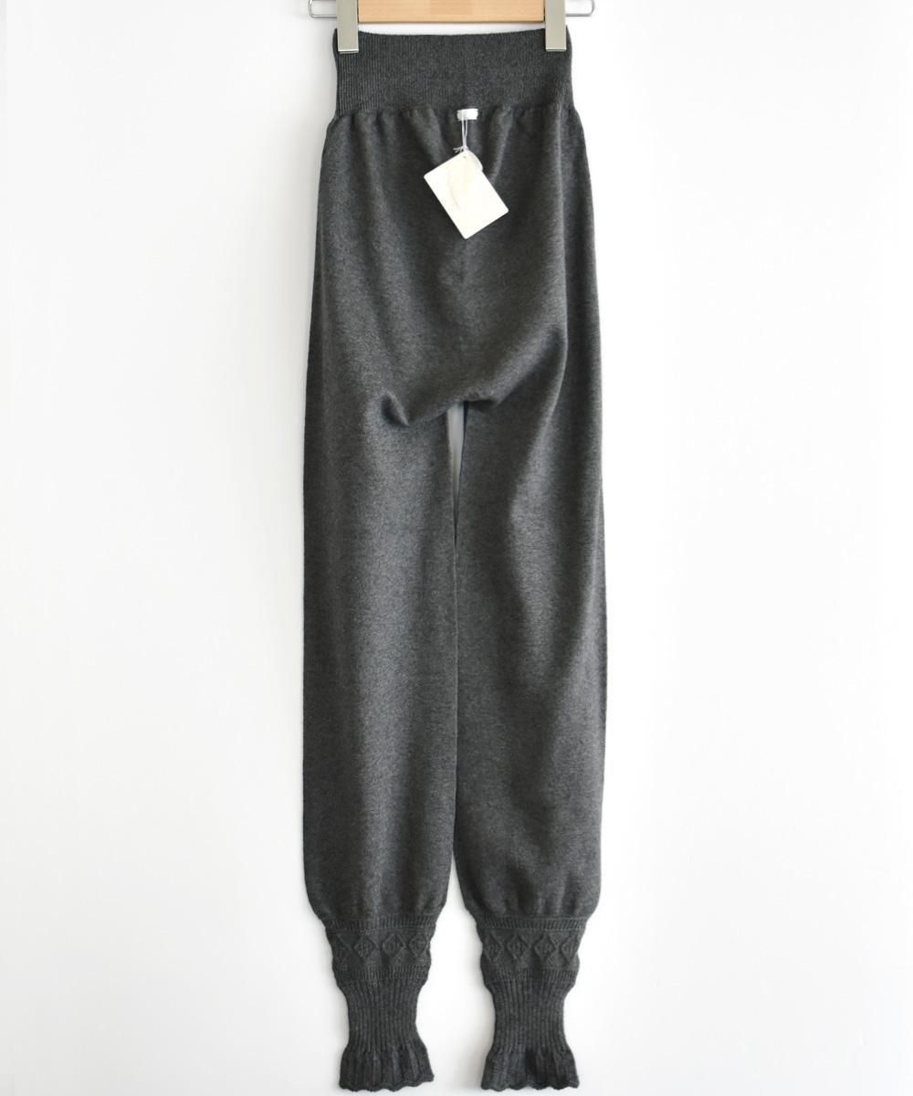 Cotton Cashmere Knit LeggingsGREY<img class='new_mark_img2' src='https://img.shop-pro.jp/img/new/icons1.gif' style='border:none;display:inline;margin:0px;padding:0px;width:auto;' />