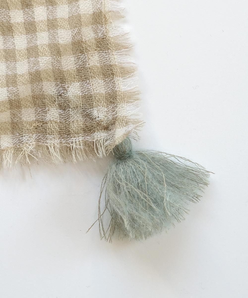 ROBE de PEAU / WOOL GAUZE TASSEL STOLEIVORYBEIGE<img class='new_mark_img2' src='https://img.shop-pro.jp/img/new/icons1.gif' style='border:none;display:inline;margin:0px;padding:0px;width:auto;' />