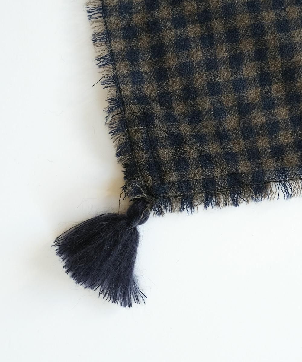 ROBE de PEAU / WOOL GAUZE TASSEL STOLENAVYMOCHA<img class='new_mark_img2' src='https://img.shop-pro.jp/img/new/icons1.gif' style='border:none;display:inline;margin:0px;padding:0px;width:auto;' />