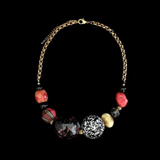Summer Necklace -black & red-