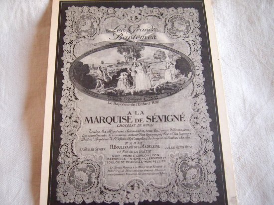 1924年 フランスのチョコレート店【Marquise de Sevigne】広告ボード - Marica Design& Vintage