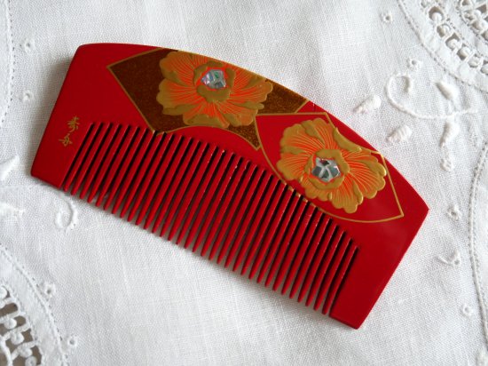 【寿舟】蒔絵＋螺鈿　赤と金　牡丹の絵柄　塗の櫛 - Marica Design& Vintage