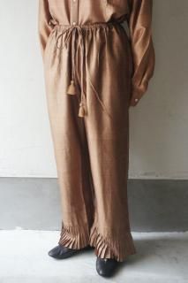 <img class='new_mark_img1' src='https://img.shop-pro.jp/img/new/icons13.gif' style='border:none;display:inline;margin:0px;padding:0px;width:auto;' />BUNON Hem Tuck Pants (C.Brown)