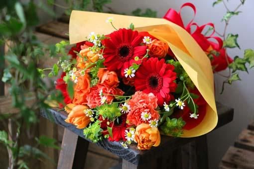 プリザーブドフラワーアレンジメント 赤オレンジ プリザーブドフラワー アレンジメント 赤 (縦16cm×横12cm×奥行12cm) 花