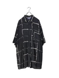 USED<br> GRID LINE GRAPHIC PATTERN RAYON SHIRT