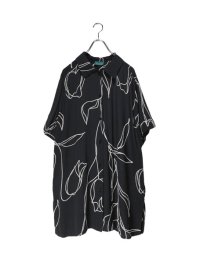 【USED】<br>LINE DRAWING ART GRAPHIC SHIRT