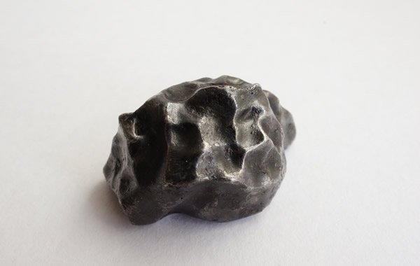 シホテアリン隕石　本物
