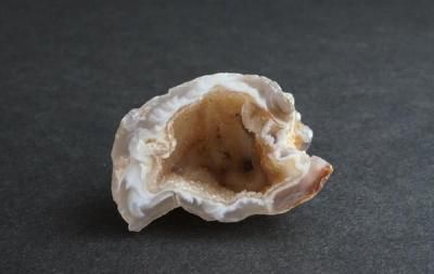  Agate