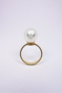 MB white pearl ring 18ct yellow gold Small 展示品