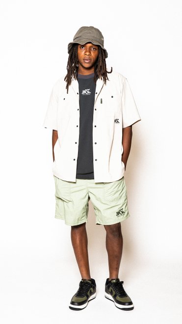 <img class='new_mark_img1' src='https://img.shop-pro.jp/img/new/icons11.gif' style='border:none;display:inline;margin:0px;padding:0px;width:auto;' />Back Channel OUTDOOR NYLON SHORTS