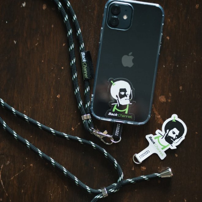 <img class='new_mark_img1' src='https://img.shop-pro.jp/img/new/icons7.gif' style='border:none;display:inline;margin:0px;padding:0px;width:auto;' />Back Channel SMARTPHONE SHOULDER STRAP