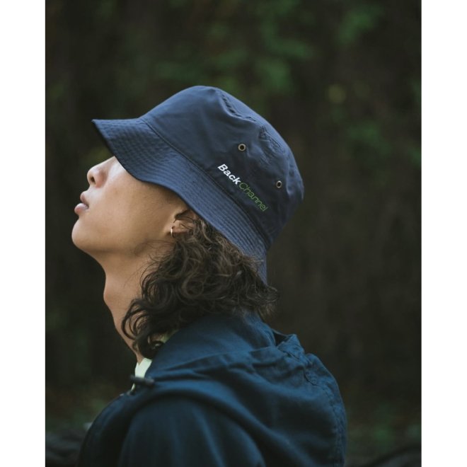 <img class='new_mark_img1' src='https://img.shop-pro.jp/img/new/icons7.gif' style='border:none;display:inline;margin:0px;padding:0px;width:auto;' />Back Channel BUCKET HAT