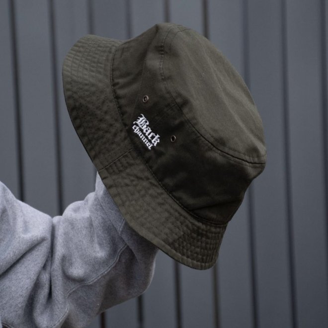 <img class='new_mark_img1' src='https://img.shop-pro.jp/img/new/icons7.gif' style='border:none;display:inline;margin:0px;padding:0px;width:auto;' />Back Channel COTTON BUCKET HAT