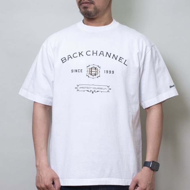 <img class='new_mark_img1' src='https://img.shop-pro.jp/img/new/icons7.gif' style='border:none;display:inline;margin:0px;padding:0px;width:auto;' />Back Channel LABEL TEE