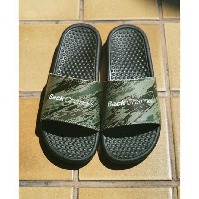 <img class='new_mark_img1' src='https://img.shop-pro.jp/img/new/icons7.gif' style='border:none;display:inline;margin:0px;padding:0px;width:auto;' />Back Channel GHOSTLION CAMO SHOWER SANDALS
