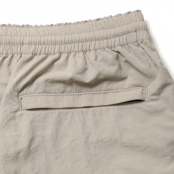 <img class='new_mark_img1' src='https://img.shop-pro.jp/img/new/icons20.gif' style='border:none;display:inline;margin:0px;padding:0px;width:auto;' />Back Channel OUTDOOR NYLON SHORTS (SHORT)