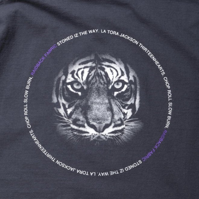 <img class='new_mark_img1' src='https://img.shop-pro.jp/img/new/icons7.gif' style='border:none;display:inline;margin:0px;padding:0px;width:auto;' />Back Channel raidback fabric TIGER TEE