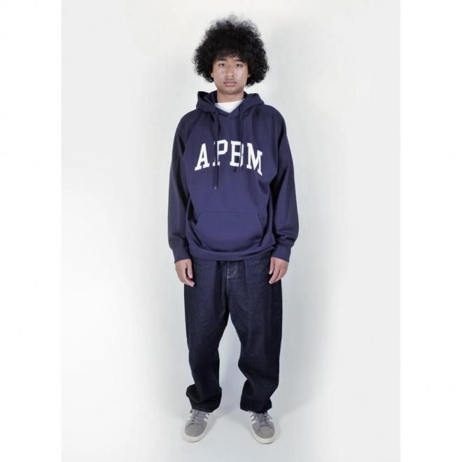 <img class='new_mark_img1' src='https://img.shop-pro.jp/img/new/icons7.gif' style='border:none;display:inline;margin:0px;padding:0px;width:auto;' />APPLEBUM åץХ APBM SWEAT PARKA