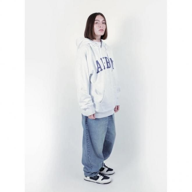 <img class='new_mark_img1' src='https://img.shop-pro.jp/img/new/icons7.gif' style='border:none;display:inline;margin:0px;padding:0px;width:auto;' />APPLEBUM åץХ APBM SWEAT PARKA