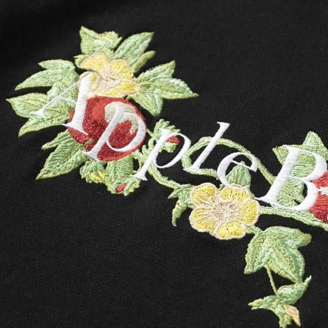 <img class='new_mark_img1' src='https://img.shop-pro.jp/img/new/icons7.gif' style='border:none;display:inline;margin:0px;padding:0px;width:auto;' />APPLEBUM åץХ BLOSSOM SWEAT PARKA