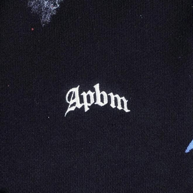 <img class='new_mark_img1' src='https://img.shop-pro.jp/img/new/icons7.gif' style='border:none;display:inline;margin:0px;padding:0px;width:auto;' />APPLEBUM åץХ PAINT SWEAT PARKA
