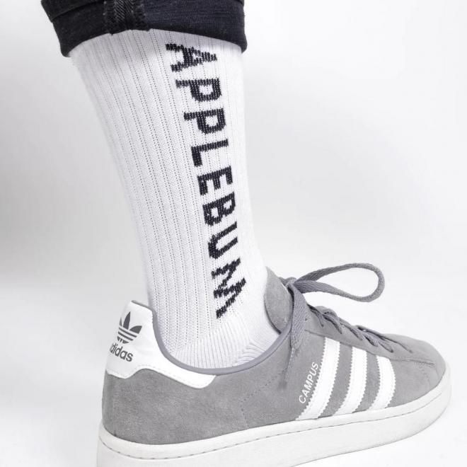 <img class='new_mark_img1' src='https://img.shop-pro.jp/img/new/icons7.gif' style='border:none;display:inline;margin:0px;padding:0px;width:auto;' />APPLEBUM アップルバム LOGO SOCKS