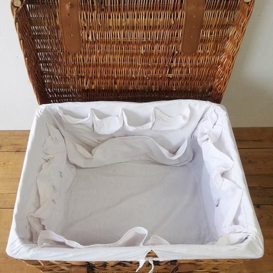 イギリスバスケットビンテージ専用です イギリス ヴィンテージ 天然素材のバスケット 小ぶりな