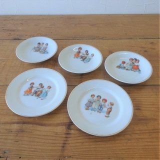 イギリス　アンティーク　ままごと用の小皿　５枚セット　陶器製