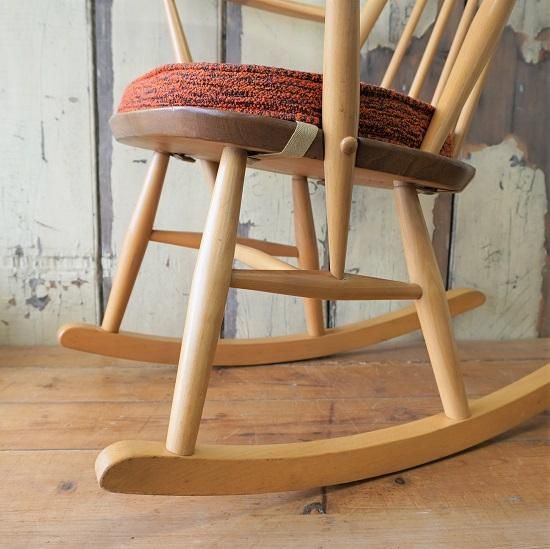 イギリス ヴィンテージ ercol アーコール ロッキングチェア ゴールド イギリス ヴィンテージ ercol アーコール ロッキングチェア ゴールド