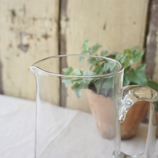 イギリス アンティーク 吹きガラスのピッチャー ジャグ 花瓶 - drop