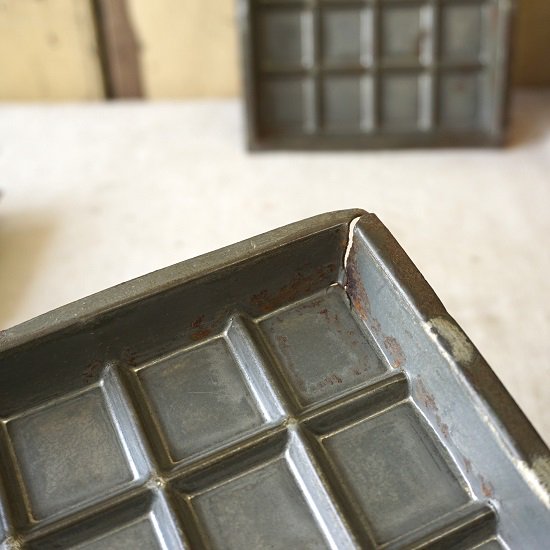 イギリス ヴィンテージ チョコレートモールド 板チョコ ダメージ有 ３ 