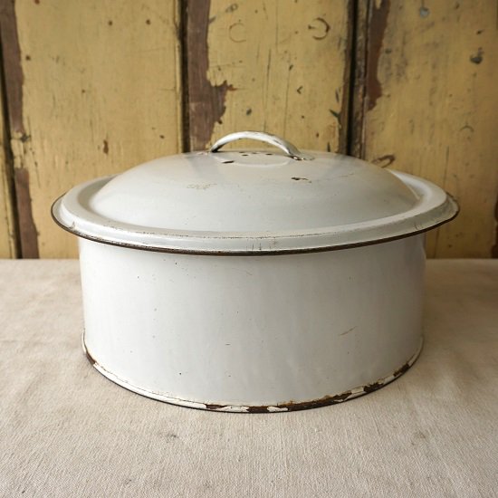 イギリス　ヴィンテージ　ホーローの蓋付き保存容器　円筒形　ブレッド缶 - drop antiques ドロップアンティークス アンティーク家具と雑貨