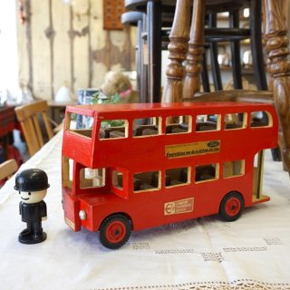 イギリス　ヴィンテージ　玩具　おもちゃ　木製のダブルデッカー　ロンドンバス　大きめ