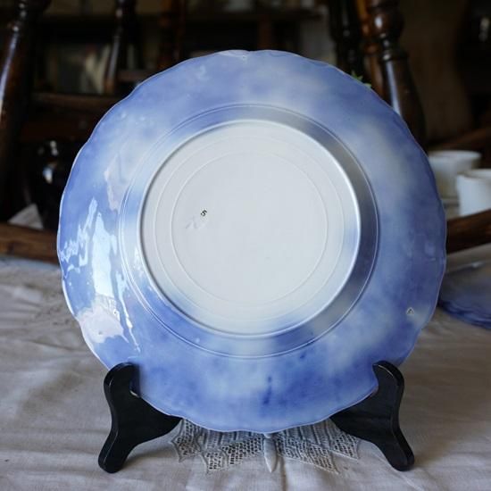 英国アンティーク   フローブルー プレート 青 平皿 幻の青いアンティーク食器Flow Blue（フローブルー）とは【公式