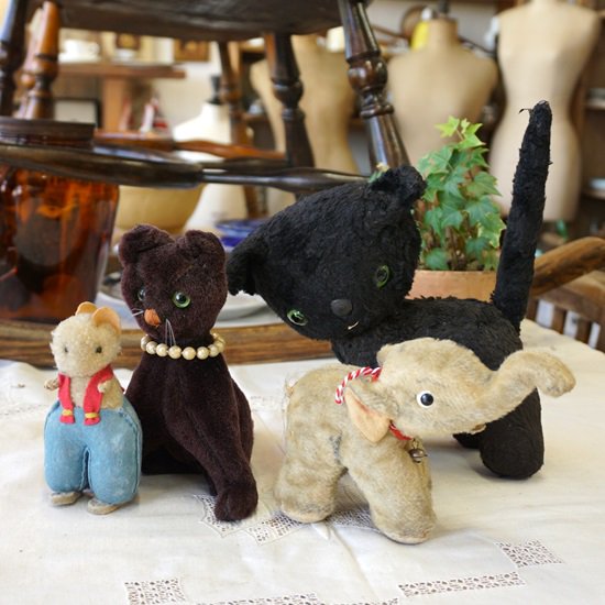 イギリス ヴィンテージ ぬいぐるみ テディベア キュートな黒猫 子猫 ネコ - drop antiques ドロップアンティークス アンティーク 家具と雑貨