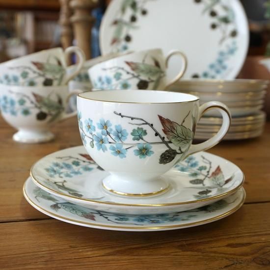 イギリス ヴィンテージ WEDGWOOD ウェッジウッド 【春