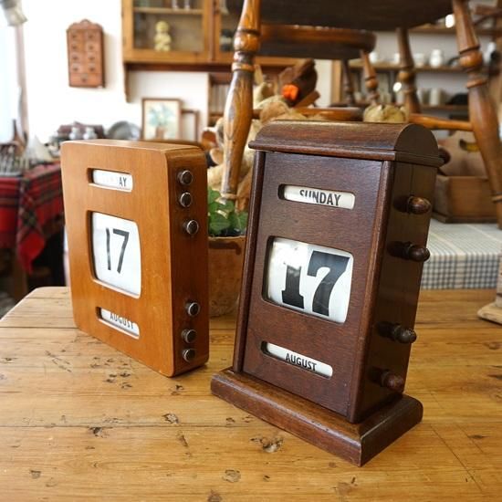 イギリス アンティーク マホガニーのデスクカレンダー 置き型 万